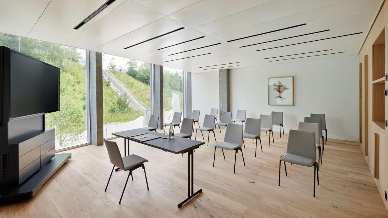 Hyatt Regency Zurich Airport Circle Hotel Kloten Exterior photo